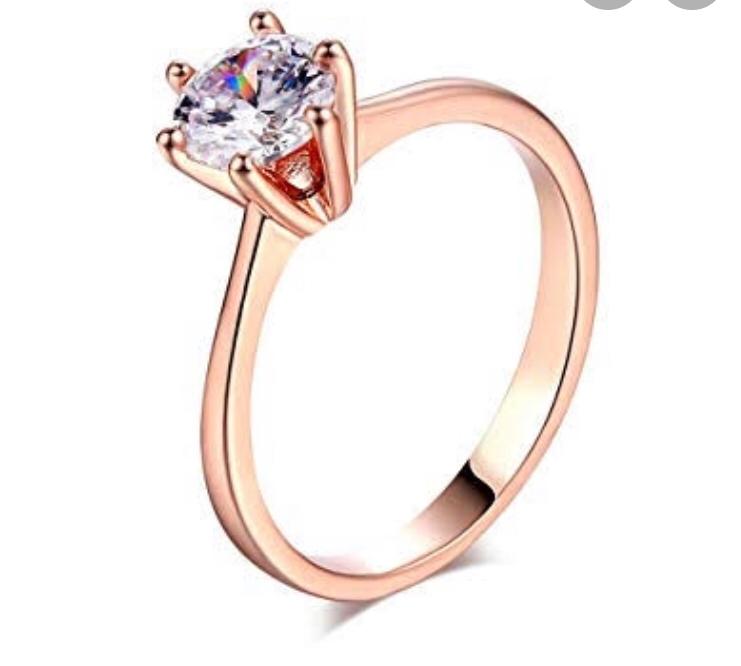 Rose Gold Elegant Solitaire Ring