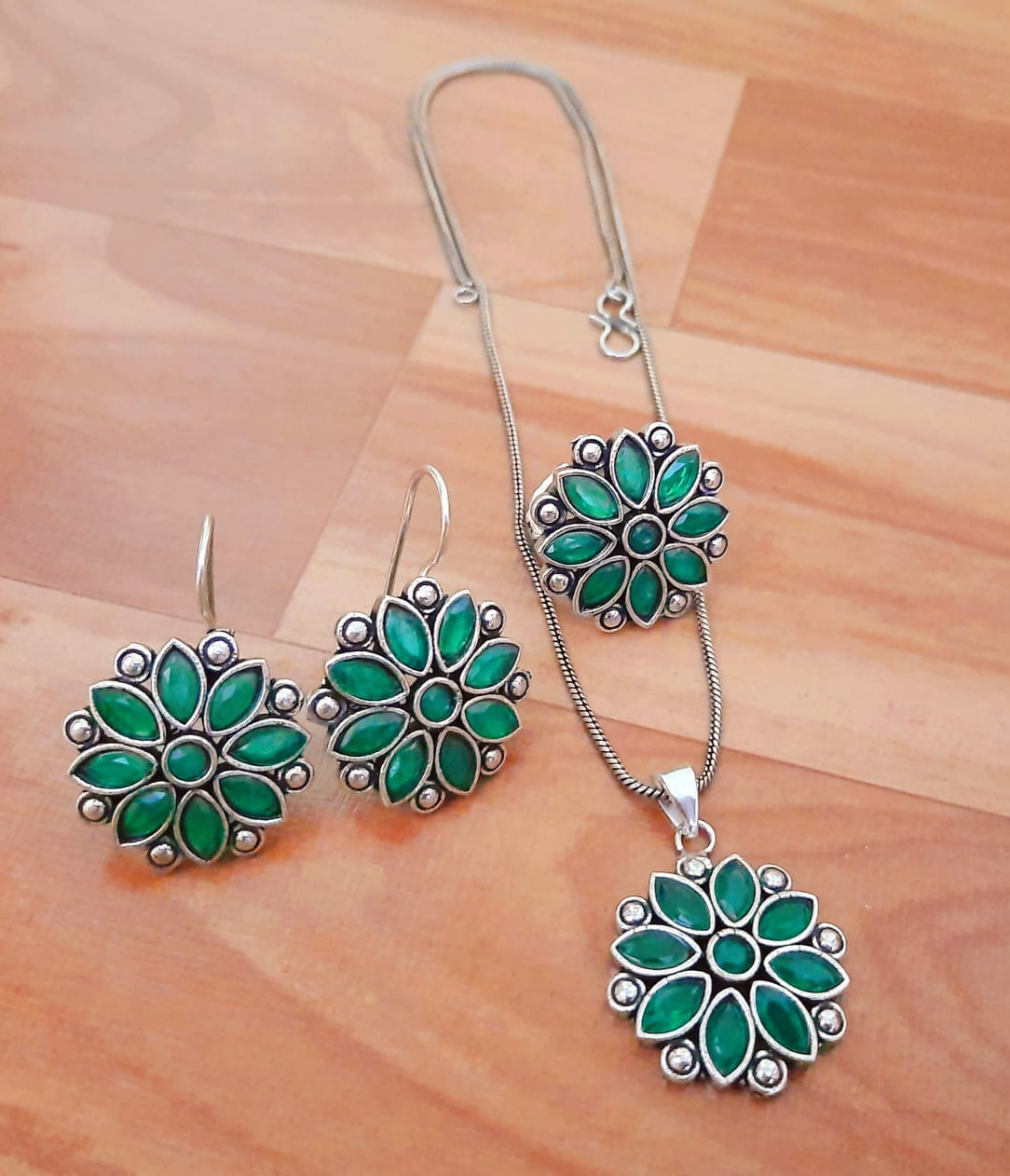 Floral Motif Silver Jewelry Set