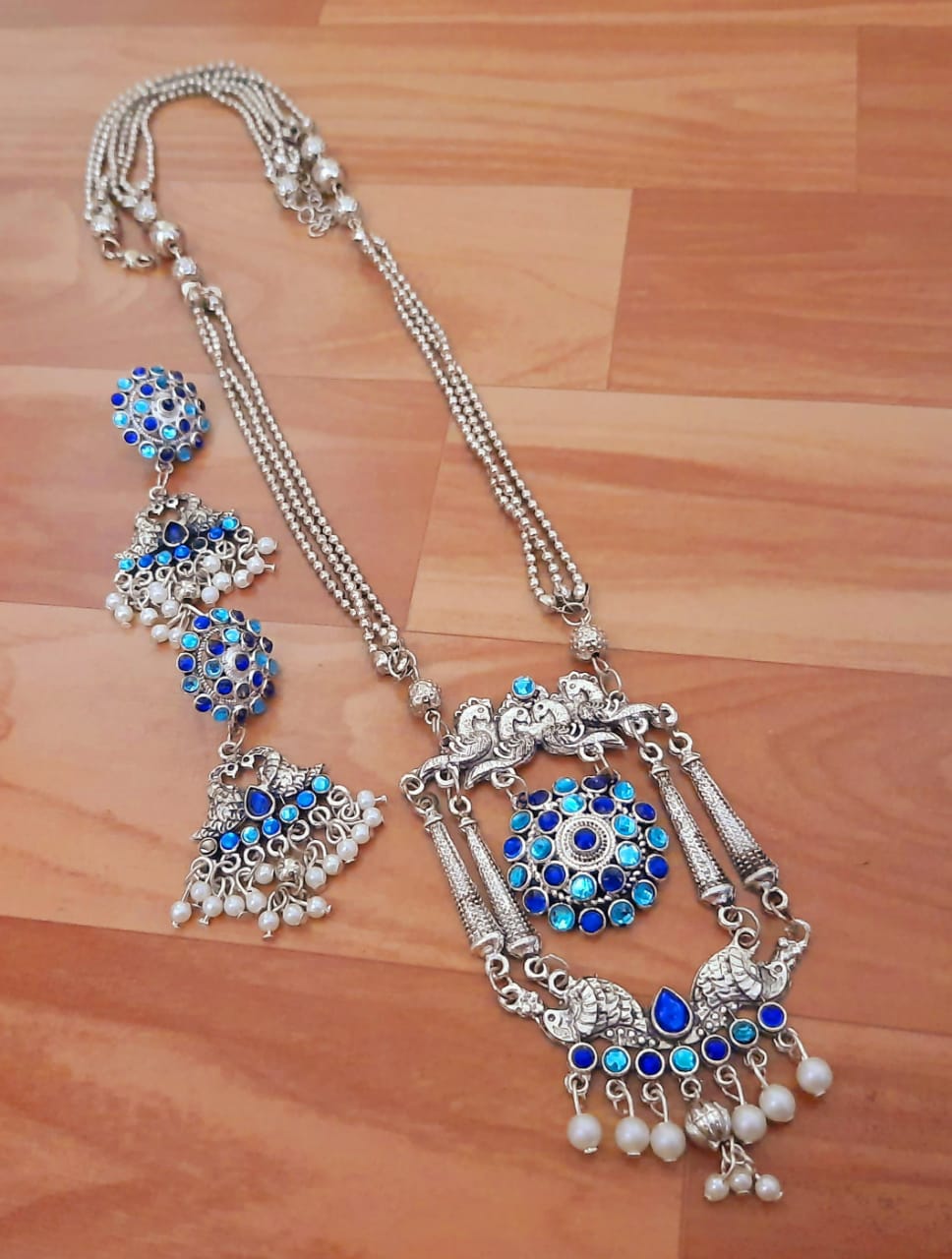 Traditional Layered Jewelry Set with Pearl Drops
